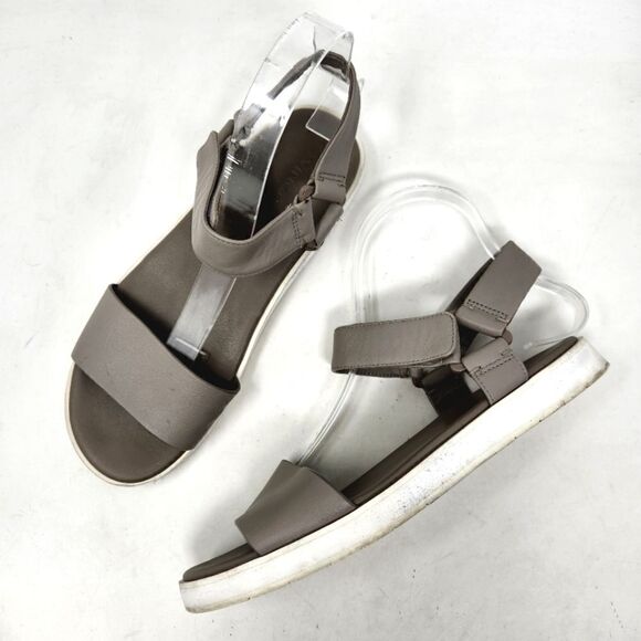 VINCE Gray Leather Flat Sandals Size 8 - Picture 1 of 10